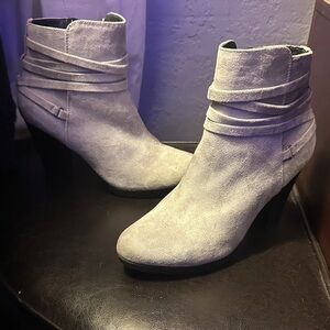 White Mountain Light Gray Heeled Boots